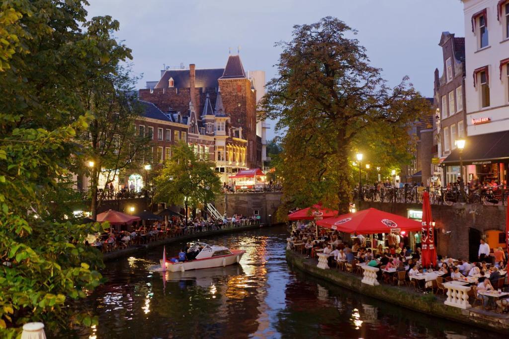 Hotel Oorsprongpark City Centre Utrecht Exterior photo